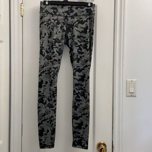 Steve Madden Womens Yoga Workout Pants Tights Workout Pants Small Grey